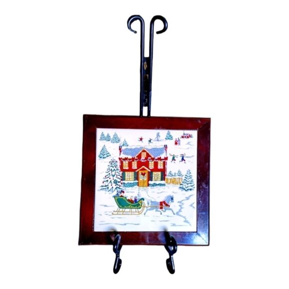 CHRISTMAS  VINTAGE TWO TILES WINTER SCENES in WOOD  frames - Picture 2 of 5